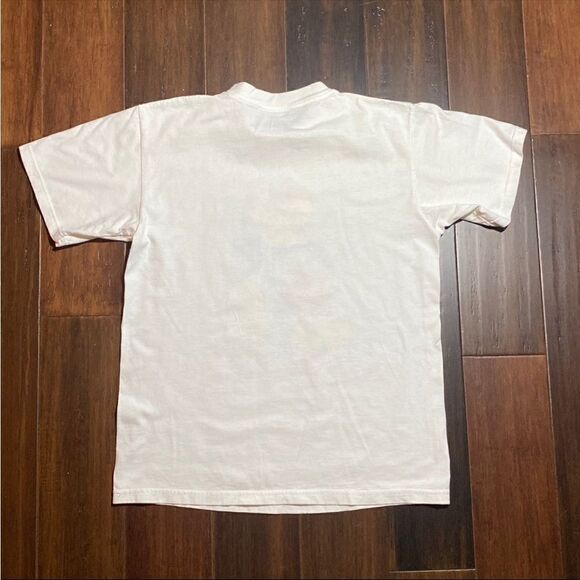 Vintage Walt Disney World T-Shirt - Picture 5 of 6